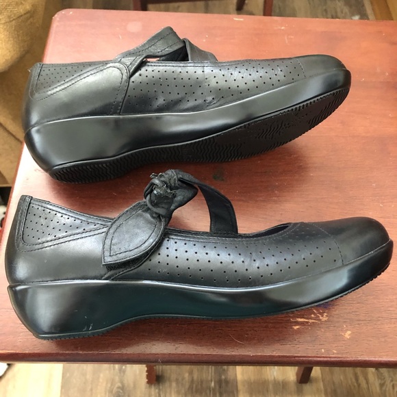 Dansko Ainsley Black Mary Jane Clog Sz 39 - Picture 7 of 10